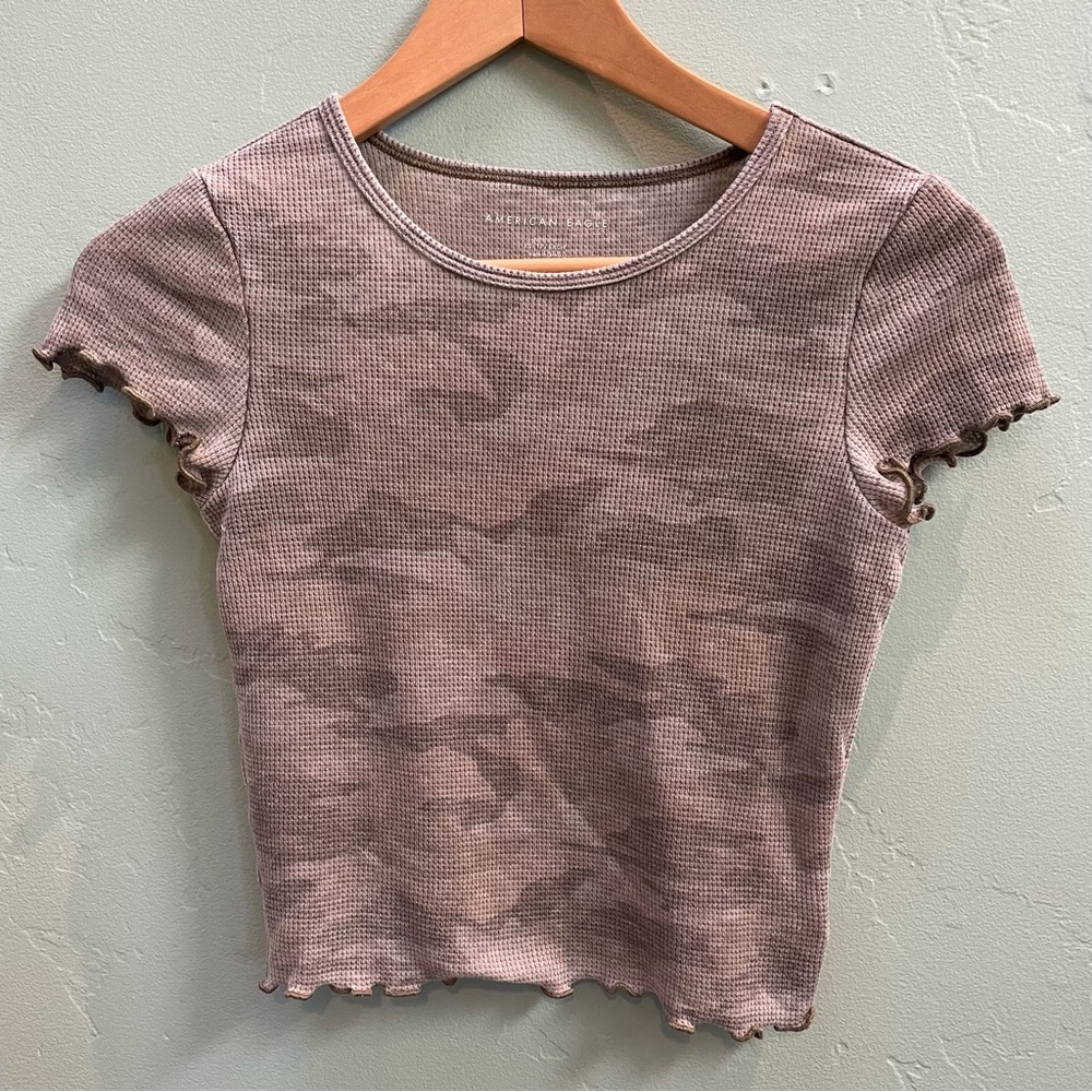 ⭐️3/$15⭐️ American Eagle Thin Camouflage Short Sleeve Top, Women's Size XSmall